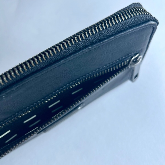 Rebecca Minkoff Black Leather RFID Blocking Zip Around Wallet - Picture 12 of 12